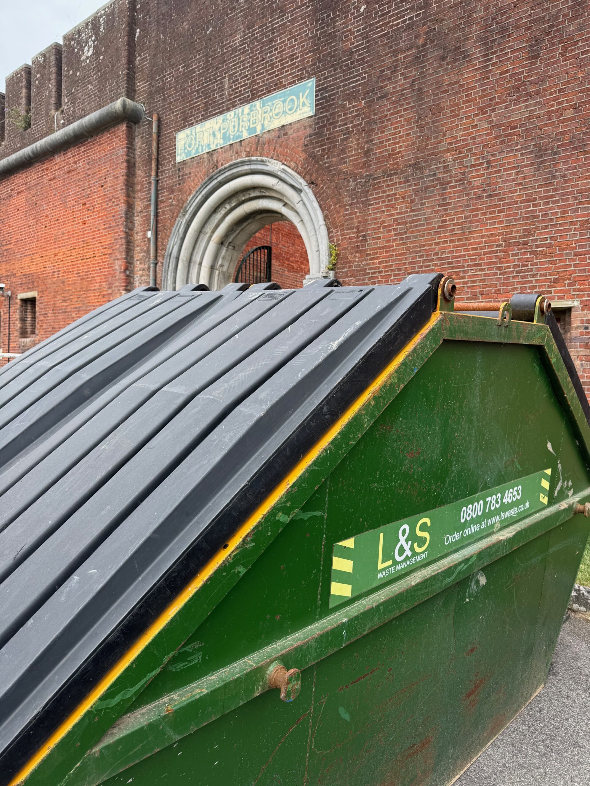 L&S Waste Supports Purbrook Youth FC’s 30th Anniversary Celebration L&S Waste Management