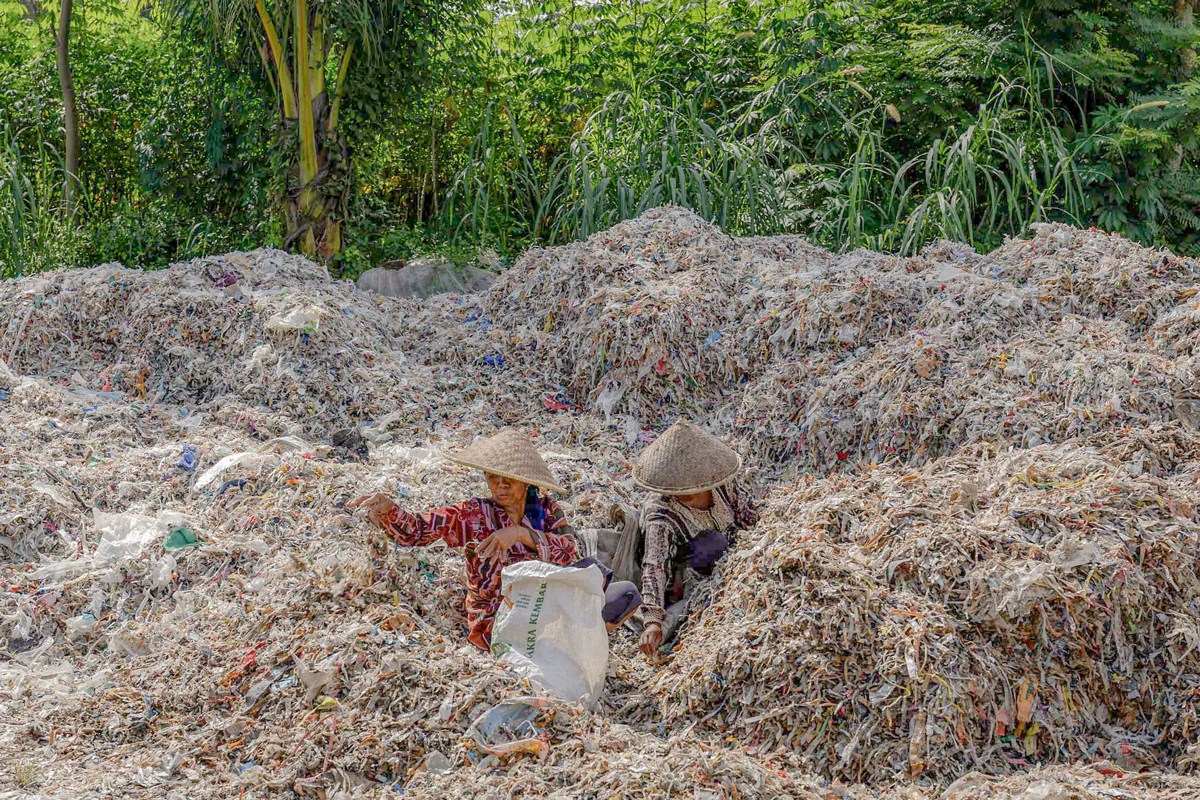 News Round-Up: Fly tipping, construction waste, and compliance under the spotlight (Oct 2025) L&S Waste Management